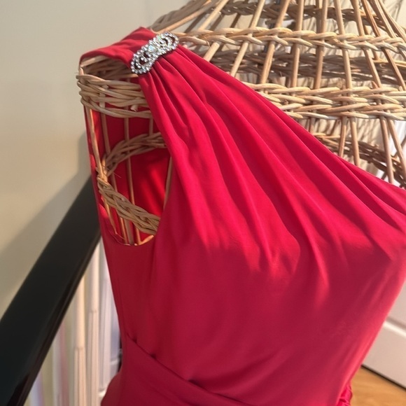 Betsy Adam’s red dress with diamonds on the shoulder. Made in USA 🇺🇸 - Picture 3 of 13